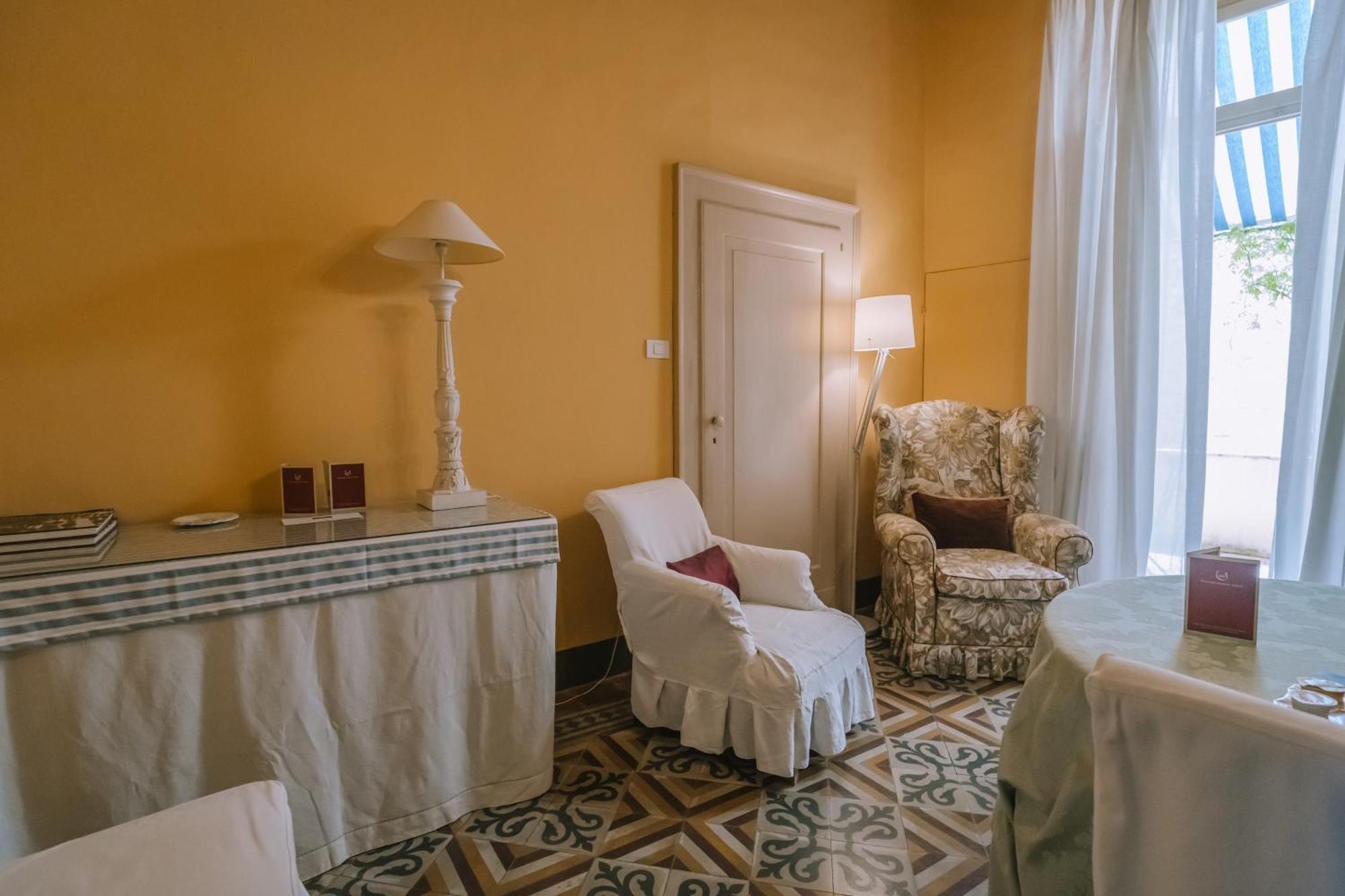 פרמו Palazzo Romani Adami מראה חיצוני תמונה